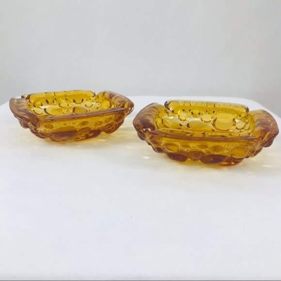 Pair of Vintage Amber Glass Ashtrays - Picture 3 of 6